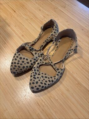 Polka Dot Pointed-Toe Mary Jane Flats - Beige with Black Dots